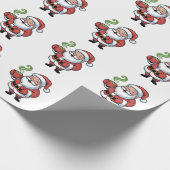 Grappige Kerstman die een Matcha-Drink vasthoudt Cadeaupapier (Hoek)