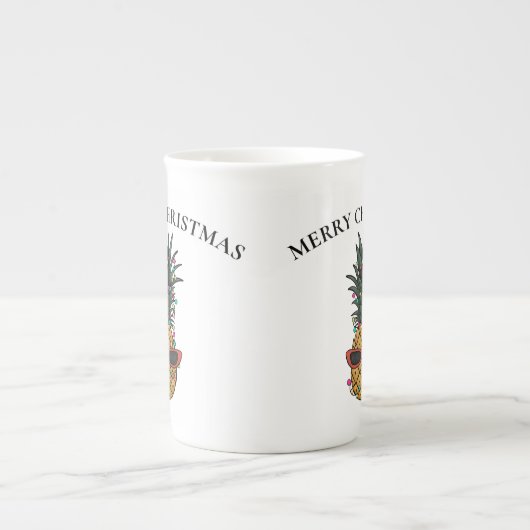 Grappige Kerstmis Ananas met String Lights Porselein Kop (Voorkant)