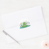 Grappige kikker browsen op smartphone ronde sticker (Envelop)