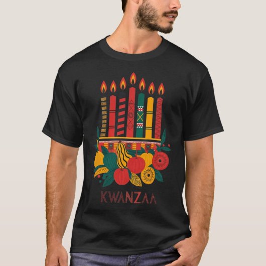 Grappige Kinara Zeven Kaarsen Kwanzaa Viering 2 T-shirt (Voorkant)