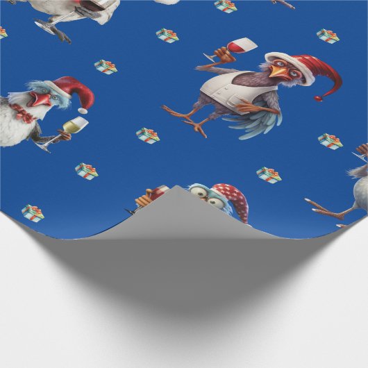 Grappige Kip Kerstmis Vakantie Wijn Party Blauw Cadeaupapier (Hoek)