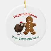 Grappige Kiwi vogel in kerstmuts en Gingermanspop Keramisch Ornament (Achterkant)