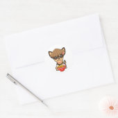 Grappige kleine hond eet noedels ronde sticker (Envelop)