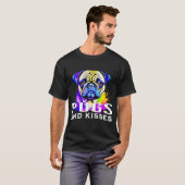 Grappige Kleine Pug en Wijn T-shirt (Voorkant volledig)