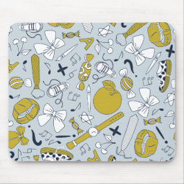 Grappige kleine school dingen verspreid over muismat