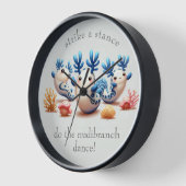 Grappige kleurrijke dansende naaktslakken en koral (Hoek)