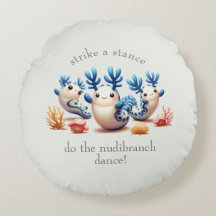 Grappige kleurrijke dansende naaktslakken en koral