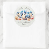 Grappige kleurrijke dansende naaktslakken en koral ronde sticker (Tas)