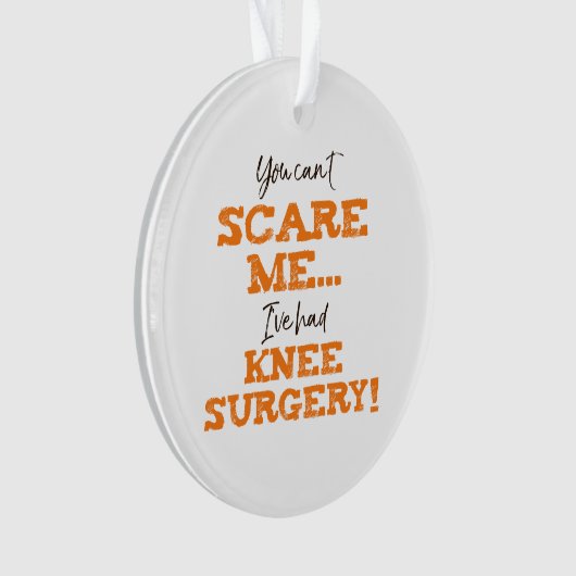 Grappige Knie Chirurgie Herstel ‘Scare’ Ornament (voorkant)