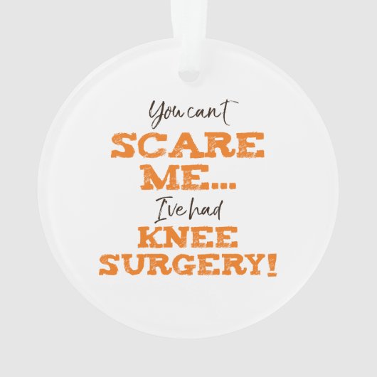 Grappige Knie Chirurgie Herstel ‘Scare’ Ornament (achterkant)