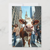 Grappige Koe Selfie op een drukke straat Kaart (Voorkant)