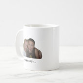Grappige koffie meme mok – eerst koffie, dan chaos (Voorkant links)