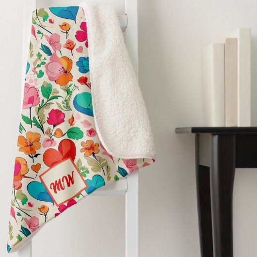 Grappige kokette, harten en bloemen monogram sherpa deken