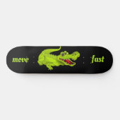 Grappige krokodil op zwarte skateboard (Horizontaal)