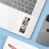 Grappige Kunstenaar Deadline Paniek Sticker (Laptop met iPhone)