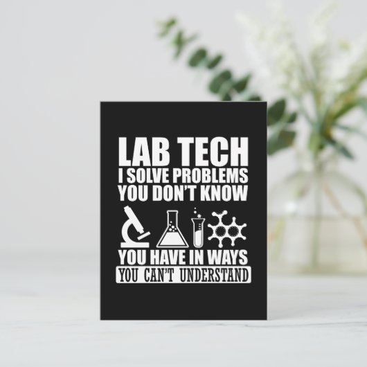 Grappige lab tech citeert humor van laboratoriumte briefkaart (Staand voorkant)