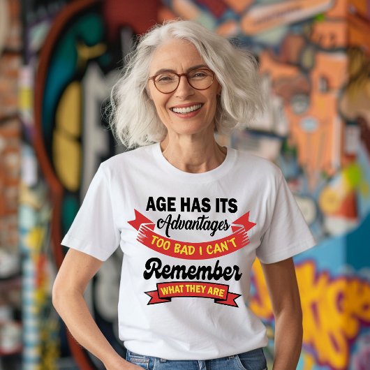 Grappige leeftijd heeft voordelen quote Tri-Blend shirt