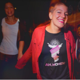 Grappige Lesbische Pride AH, VROUWEN! T-Shirt