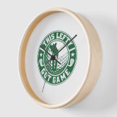 Grappige linkshandige golfspeler (Hoek)