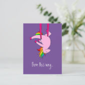 Grappige luchtzijde eenhoorn geboren op deze manie briefkaart (Staand voorkant)