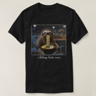 Grappige luiaard die ramen eet in honkbalstadion t-shirt