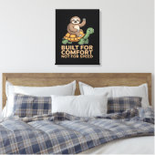 Grappige luiaard rijdt op schildpad canvas afdruk (Insitu (Slaapkamer))