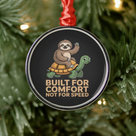Grappige luiaard rijdt op schildpad metalen ornament (Boom)