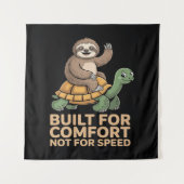 Grappige luiaard rijdt op schildpad wandkleed (Voorkant)