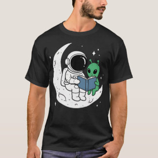 Grappige Maan Astronaut Alien Leest Boek Astronomi T-shirt