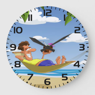 Grappige man die ontspant in een strandhangmat grote klok