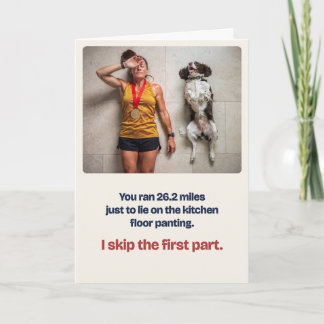 Grappige marathon kaart van de hond voor op de keu