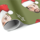 Grappige Merry Christmas Custom Santa Face Olive Cadeaupapier (Rol Hoek)