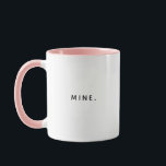 Grappige Moderne MIJN Mijn Koffie Mok<br><div class="desc">Steelt iemand altijd je koffie? Zorg ervoor dat mensen weten dat deze mok van JOU is. Moderne minimalistische typografie leest MINE op deze grappige tweetonige koffie mok.</div>