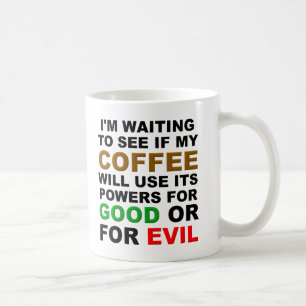 Grappige mok beslissen over koffie