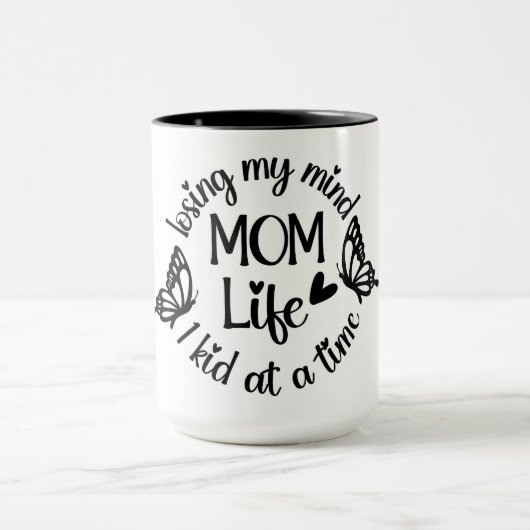 Grappige MOM Life Mok met Vlinderontwerp (Midden)