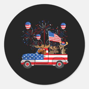 Grappige Moose Riding Red Truck USA Vlag Patriotti Ronde Sticker