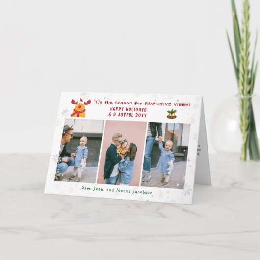 Grappige Moppige Rudolph Minimalistische Moderne 3 Feestdagen Kaart (Voorkant)