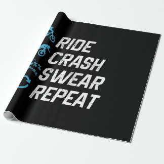 Grappige mountainbike rit crash swear herhalen cadeaupapier