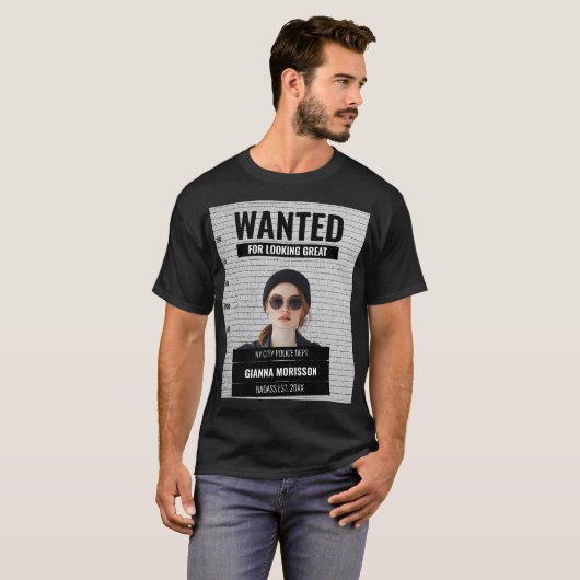 Grappige Mugshot Gezocht Aangepaste Naam & Tekst P T-shirt (Voorkant volledig)