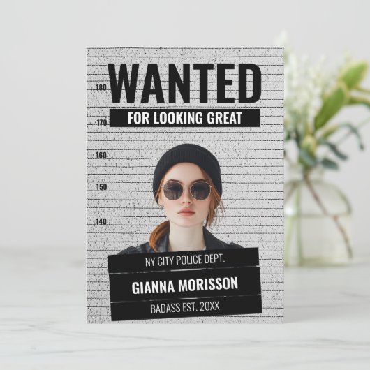 Grappige Mugshot Gezocht Poster Aangepaste Naam & Feestdagenkaart (Staand voorkant)