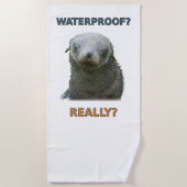 Grappige Natte Zeehond Pup Strandlaken (Voorkant)
