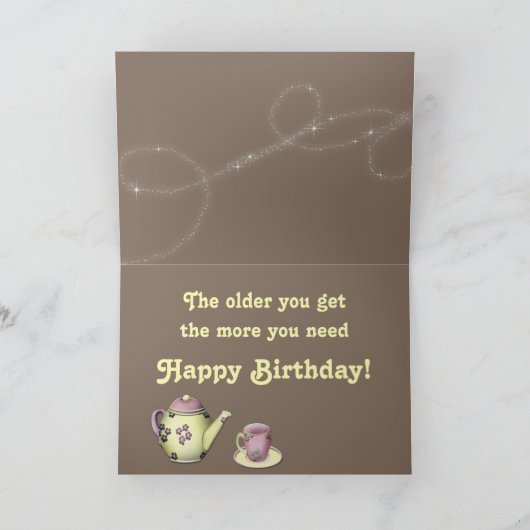 Grappige "Need Coffee" Verjaardag Kaart w / Basset (Binnen)