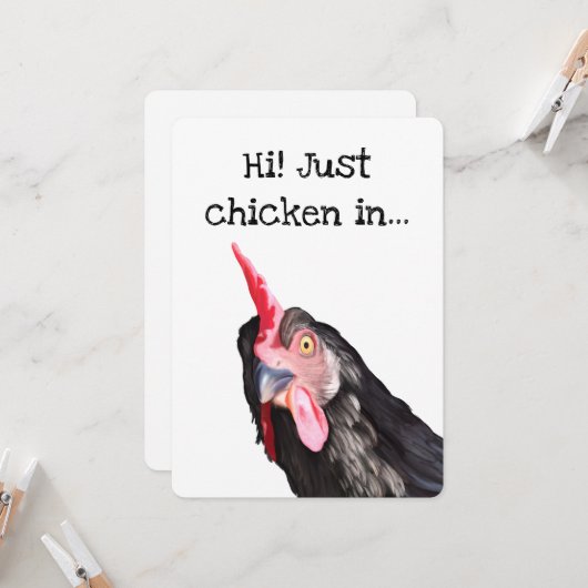 Grappige nieuwsgierige kip inchecken kaart (Voorkant / Achterkant in situ)