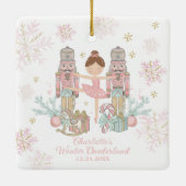 Grappige Notenkraker Pastel Roze Kerstballet Keramisch Ornament (Achterkant)
