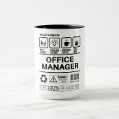 Grappige Office Manager die informatie verwerkt Mok (Midden)
