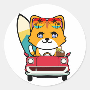 Grappige oranje kat rijdt naar het strand ronde sticker
