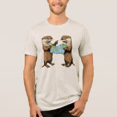Grappige Otters Met Kaart Tri-Blend Shirt (Voorkant)