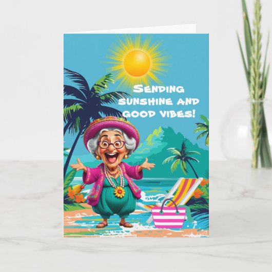 Grappige oude dame die zonneschijn en goede vibes  kaart (Voorkant)