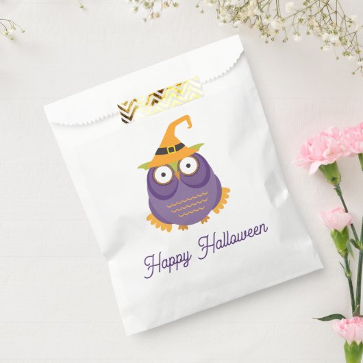 Grappige paarse heks uil. Halloween Kinder lekkern Bedankzakje (Gezegeld)
