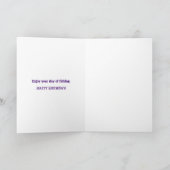 Grappige paarse werkende kat verjaardags vis kaart (Binnen)